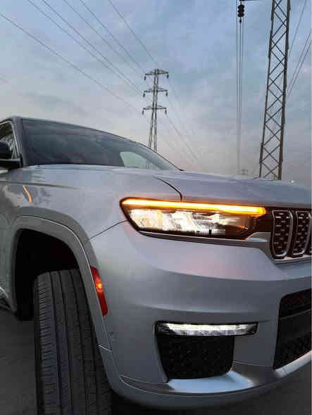 جيب كراند شيروكي سمت ريزرف
الموديل :2023. (امريكي) . 
المحرك : . V6. 3.6L . 
العداد : km27.000.بحالة ممتازة.  
المواصفات :
* دفع رباعي 4x4 . 
* نظام تعليق هوائي (جكات). 
* قيادة ذاتية عند المنعطفات. 
* رادار امامي مع مانع تصادم . 
* نظام الرؤية الليلية. 
* تحذير الخروج عن المسار . 
* مستشعر نوم السائق مع نظام التوقف الآلي 
* تحذير النقطة عمياء ⚠ .
* نظام تحذير عند التقاطعات. 
* نظام تحذير عند تجاوز السرعة المحددة. 
* نظام عرض المعلومات على الزجاج الامامي (HEAD UP DISPLAY) 
* نظام تقليل الضجيج داخل المقصورة. 
* إنارة محيطية. 
* شاحن موبايل وايرلس. 
* تعديل وضعيات مقود السائق كهربائيا. 
* مرايا تعتيم ذاتي. 
* المرايا الجانبية قابلة للطي كهربائيا. 
* نظام الصوت من ماكنتوش مع 19 سماعة. 
* ويل قياس 21 انج .
* سقف بانوراما .  
* شاشه كبيرة 10.1 انج . 
* شاشة للراكب الأمامي .
* نظام الخرائط (GPS) .
* عرض خرائط الطريق على لوحة القيادة.
* لوحة القيادة بقياس 12 أنچ. 
* 4 كاميرات خارجية مع بخاخات ماء للتنظيف. 
* كاميرا للمرأة الداخلية. 
* تصوير حراري ليلي .
* المصابيح الأمامية زنون .
* كشافات الضباب زنون . 
* دخول ذكي. 
* بصمة على 5 ابواب للدخول الذكي. 
* تشغيل عن بعد .
* الصندوق الخلفيي كهربائي .
* فتح الصندوق الخلفي مع حركة القدم.
* دوسات جانبية .
* فرش المقصورة الداخلية من الجلد الطبيعي الفاخر .
* اضافات من الخشب الطبيعي للمقصورة الداخلية. 
* ذاكرة لحفظ وضعيات الجلوس للمقاعد الأمامية
* مساج للمقاعد الامامية .
* المقاعد الأمامية كهربائية .
* المقاعد الأمامية تبريد وتدفئة .
* المقاعد الخلفية تدفئة وتبريد .
* ستائر للشبابيك الخلفية. 
* انارة داخلية LED متعددة الالوان . 
* حساسات امامية وخلفية . 
* 7 راكب .
* مكيف خلفي مع وحدة تحكم منفصلة . 
* تدفئة مقود القيادة. 
* مانع تصادم خلفي .
* بلوتوث تلفون . 
* محدد سرعة . 
* نظام التشغيل والاطفاء الاوتوماتيكي .
* نظام بريك اوتماتيكي
‏ 1c4rjkegop8722540:رقم شاصي
سعر السيارة//405$ 
ضررها بيبان (2) حادث خفيف
أيرباك بردة يوجد فيها فقط
مكان السيارة// النجـف الأشرف 
السيارة كفالة + بچم كبس// *********** النجف
