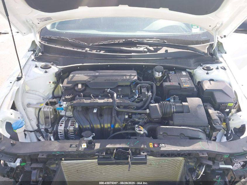 مكلف بالنشر 
السلام عليكم النترا موديل 2025
محرك 200 
بدون ايرباك حادث السيارة بنيد فقط وراجع بارد السيارة بدون صبغ السيارة بصمه مرايات وجناح اسود بلاد كشنات مخمل 
السيارة مدفوع كمركهة ومعاملتهة كاملة يعني ترقم اي محافظة تعجبك
 
😅 والاهم من كلشي سبير مانازل 
رقم صاحب السيارة ***********
السعر 165 وبيهة مجال
