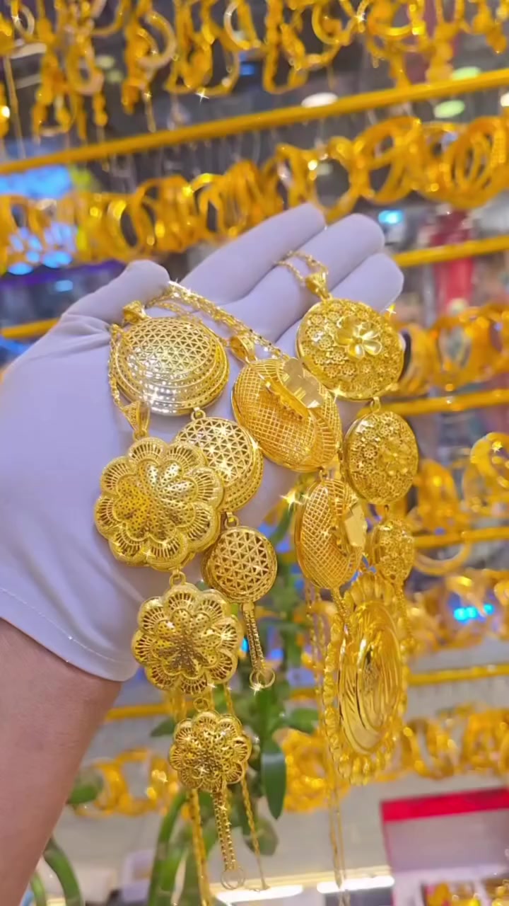 فينوس سنتر للاكسسوارات والذهب البرازيلي الاصلي 💫 
نهتم بادق التفاصيل ونختار لكم الأحدث والأجمل 🌹العنوان 📍 ديالى المقدادية حي المعلمين شارع المخضر  داخل مجمع العزاوي @ متوفر خدمة 🚛


**إذا كنت صاحب هذا الإعلان وتريد حذفه لأي سبب، رجاءا أرسل رسالة إلى الدعم الفني**