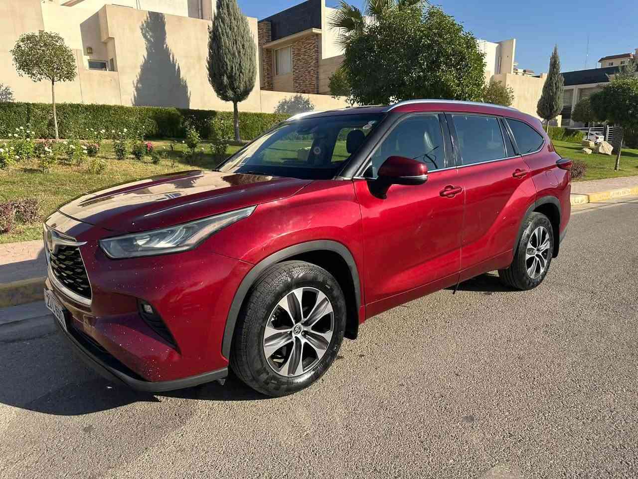 Toyota highlander XLE 2020
V6- 3.5
اللون : ماروني 
السيارة قطعتين 
ماشية 250.000
فول مواصفات :
————————————

الكاميرا الخلفية، صندوق كهربائي، التحكم على المنحدرات، مستشعر وقوف، فتحة السقف، بصمة، مثبت السرعة، نوافذ كهربائية، شاشة، مراقبة النقطة العمياء، نظام المفتاح الذكي، المصابيح الأمامية ليد، قفل مركزي للأبواب، أبل كاربلاي، التشغيل عن بعد، أندرويد أوتو، ABS، AWD، شاحن لاسلكي، كشافات ضباب، فرامل الوقوف الإلكتروني، وضع القيادة، التحكم الإلكتروني في الثبات، مثبت السرعة التكيفي، تبريد خلفي، زر التشغيل 

العنوان : اربيل 
التواصل : *********** - ***********

