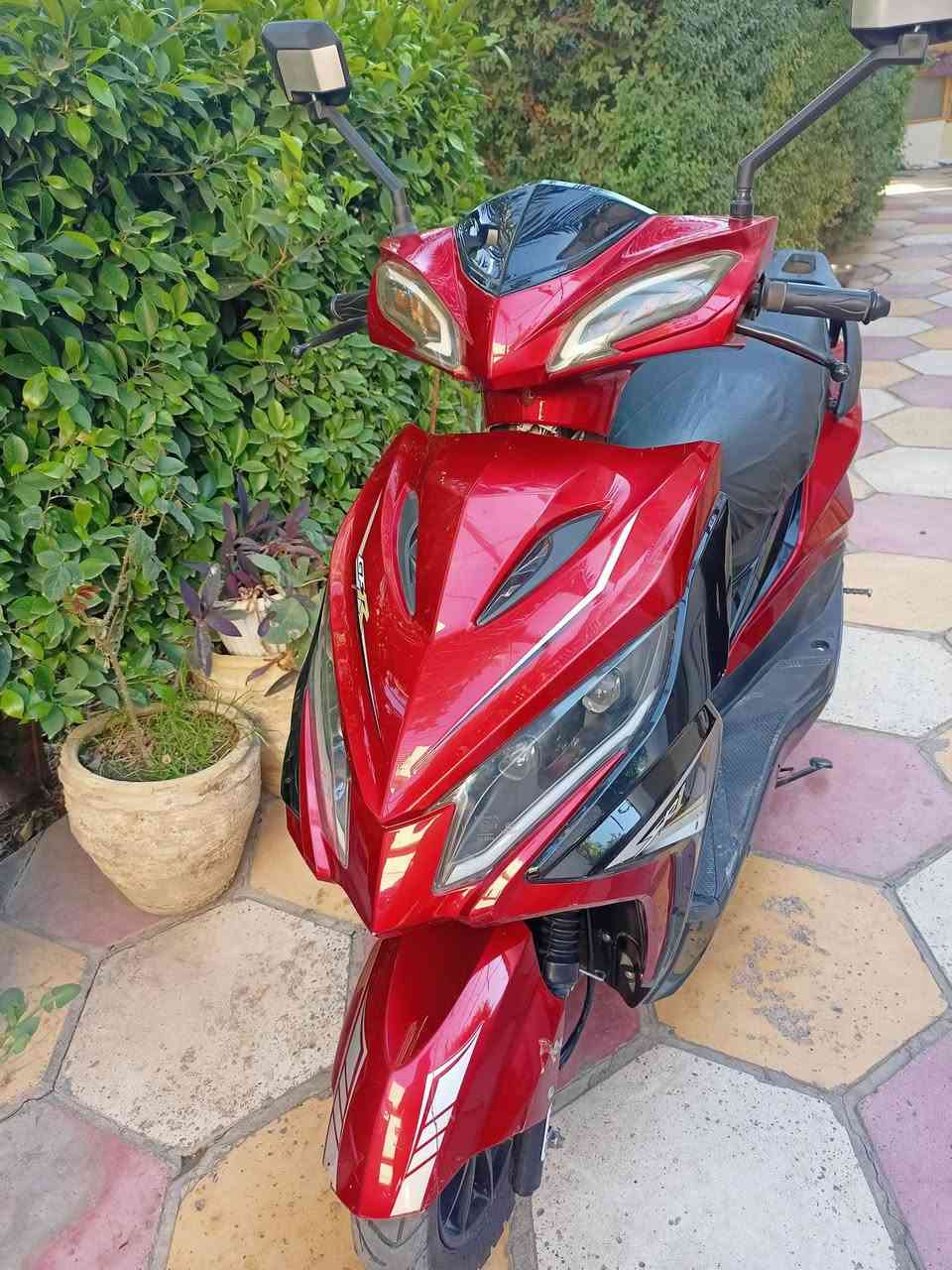 دراجة للبيع
مكينه ماكس ياباني 
ريمونت تحكم تشغيل عن بعد
كلشي ما مبدل بيها 
نظافة 95%
دراجة سعرها 500 
اذا شراي هذا رقمي 
***********
بعقوبة خرنابات
