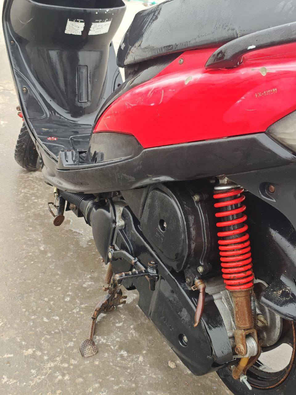 السلام عليكم دراجه ماكس عدله 49كلها بلاديه من البجم للبجم مختمه السعره 450وبيها مجال لطيبين ***********
