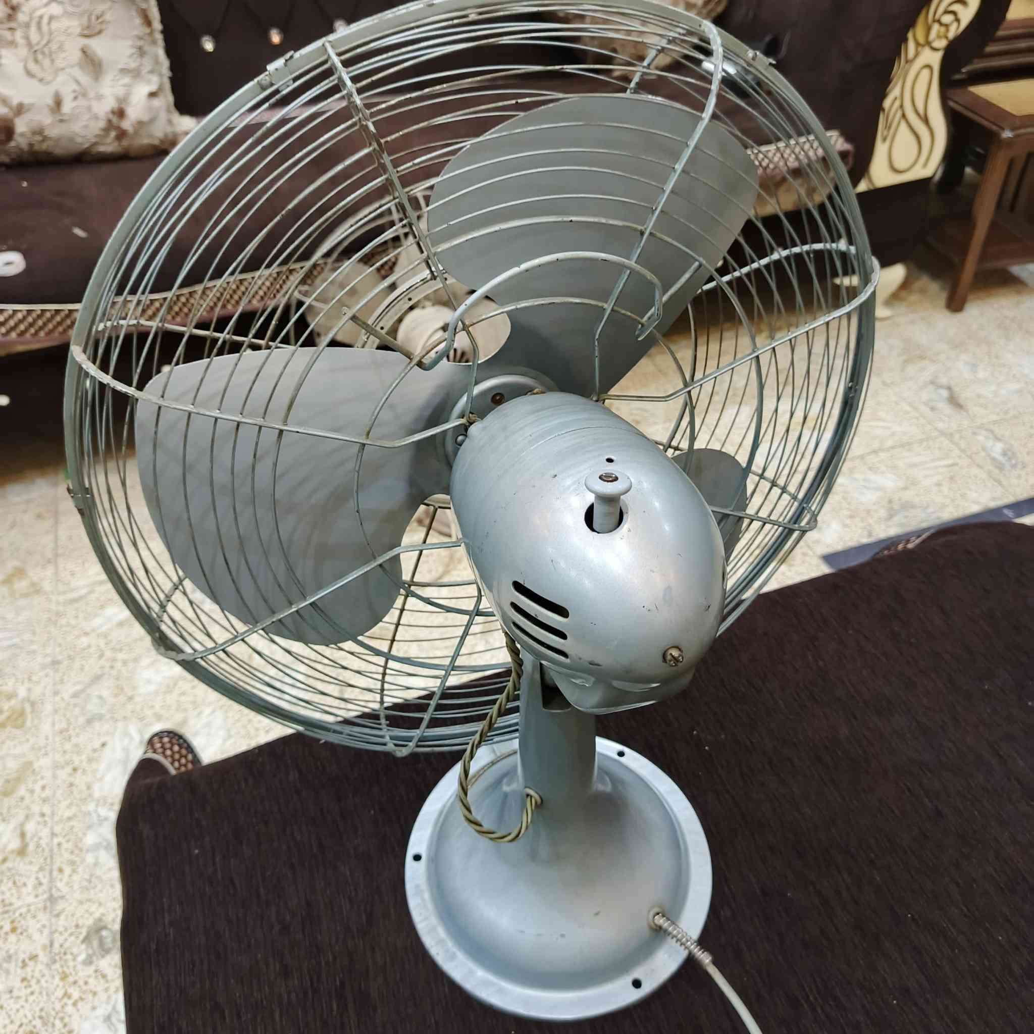 مروحة KDK ياباني بلادية مداخله تصليح قديمة جدا نظيفة السعر 80 للحجز ولشراي عل خاص ***********
