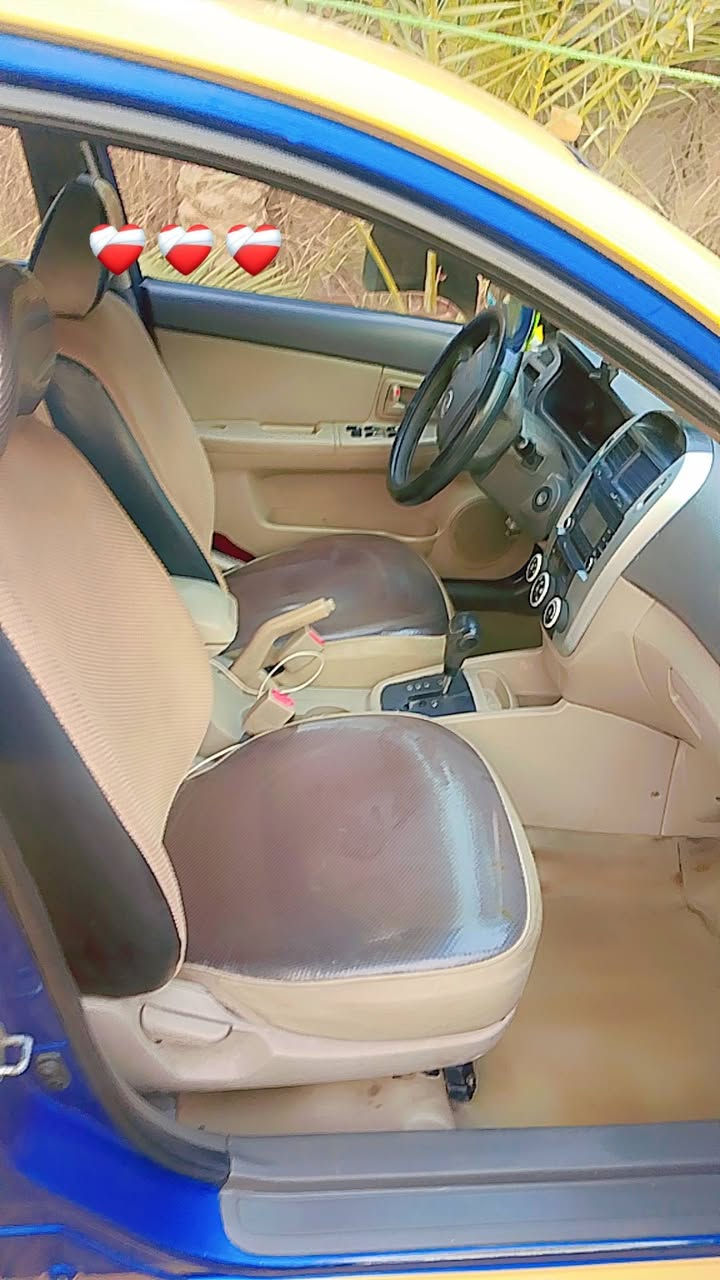 السلام عليكم من رخصت المجموعه سيراتو. 2009 خليجي حره  جاهزه كبل لشارع  السعر 80 وبيه  مجال الشراي يتصل ***********
