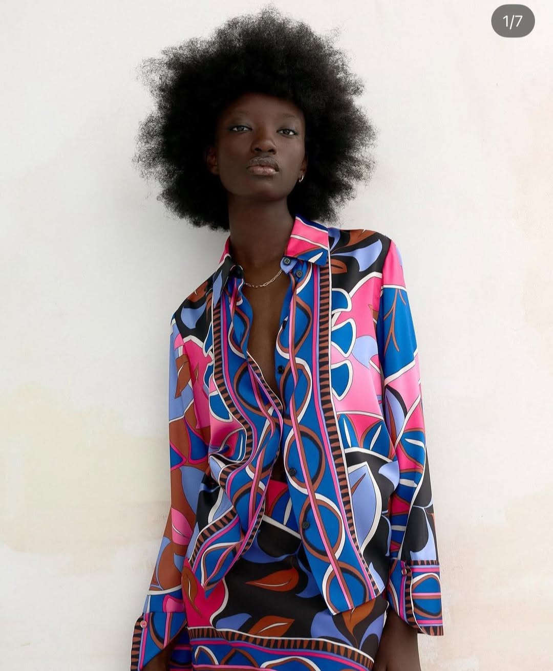 ZARA الأصلي
جديد بالليبل 
قياس S
يلبس لحد وزن 55
ساتان 
السعر 15 فقط


**إذا كنت صاحب هذا الإعلان وتريد حذفه لأي سبب، رجاءا أرسل رسالة إلى الدعم الفني**