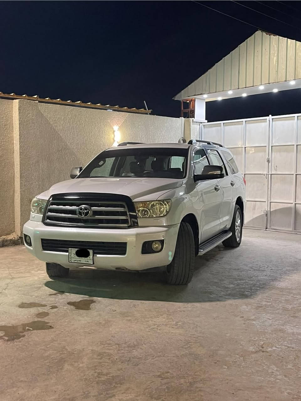 السلام عليكم  للبيع فقط
تيوتا سيكويا موديل  2009 خليجي 
بلاتينيوم اعلى فئه غنية عن التعريف
كشنات خلفيه منفصل
داخل بيجي 
قاصات 2 
مكينه 5700 ثمانيه سلندر
ماشيه183 الف حقيقي بأسمي مشروع وطني
حدادية 100‎%‎
باتري جديد
دسكات جدد 
بلكات نوزلات جدد 
وكاله اصلي شركة 
______________________________________
مواصفات 
.فتحه
.حساس امامي خلفي
.تحكم ستيرن جميع الجهات
.كشنات كهرباء امامي خلفي + تدفئة وتبريد
.مري كهربائي      
.سلايت
.زراك لايت 
.بعد بيهه هواي مواصفات
_________________________________
(السياره  بيها قطع صبغ بدون  اي دواخل بدون معجون سبب شخوط السونار مرفق ويا صور

السعر(178) وبيها مجال 
مكان السياره بغداد / الشراي يتصل ويدلل 
رقم بغداد 
للأتصال ***********
