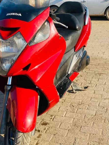 سلام عليكم
دراجه سلفر ونج 
مكينه 400 كفالة 
دراجه خير من الله 
سعر 13 وبيه مجال قليل 
العنوان بغداد مدينة الصدر 
رقم لهاتف ***********
