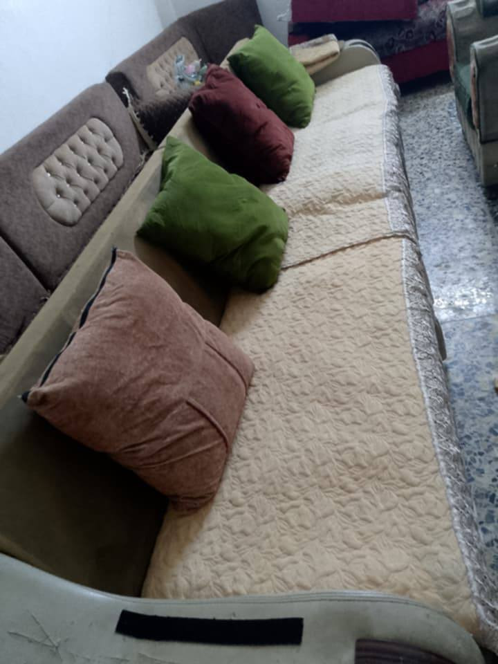 تخم 7 مقاعد شويه وصخ 175 مكاني حله ***********
