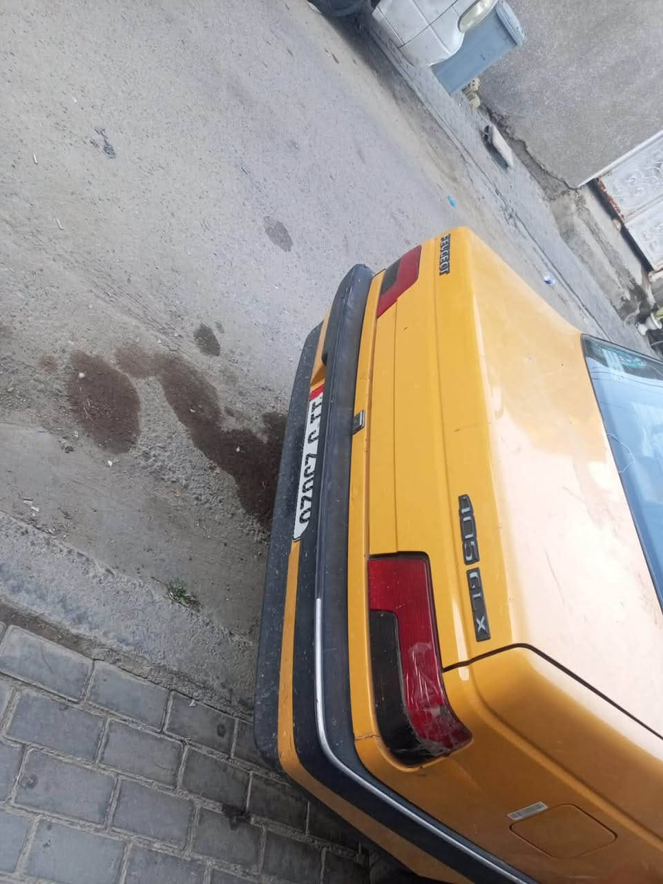 سلام عليكم شباب
بيجو GLX405 للبيع موديل 2009
كير مكينه مكفوله تبرد كلشي شغال رقم بغداد ثاني يوم تحويل لسعر 26 وبيهة مجال مكاني بغداد لرقم لتواصل ***********
