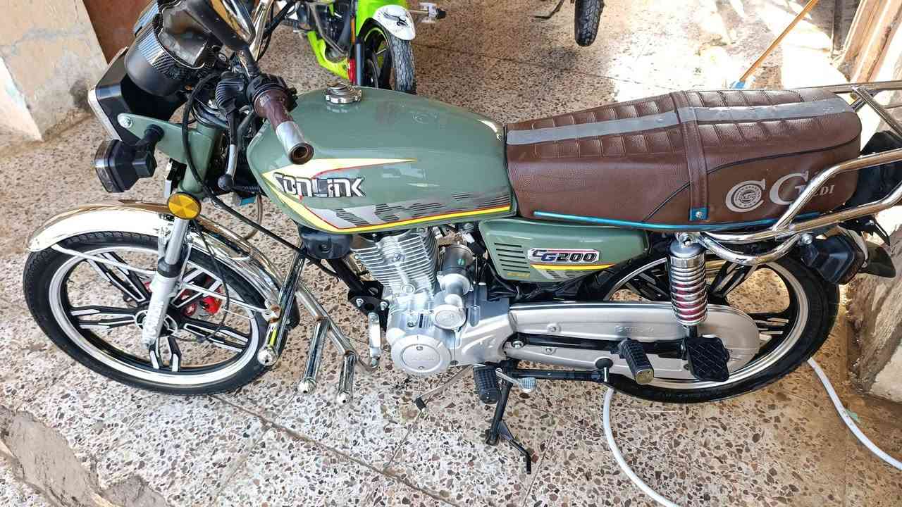 بسم الله الرحمن الرحيم..موطور ايراني موديل 24نضافه فول مكفول من كلشي محرك كفاله عامه دراجه كلش راقيه السعر 750بي مجال شي بسيط مكاني الرمادي 7كيلو ..***********
