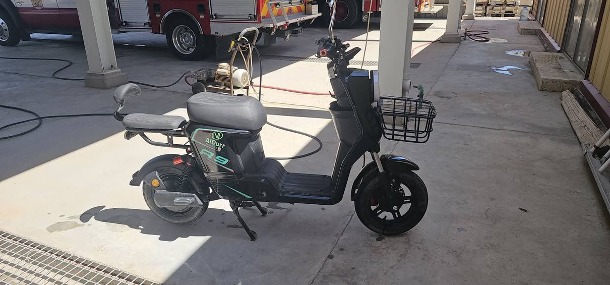 السلام عليكم
250 الف مثل ماشوف بس بطاريات مال شحن يراد تبديل 
العنوان البصره كرمة علي ابو صخير 
هاتف ***********
يتوفر وات ساب ☝️
