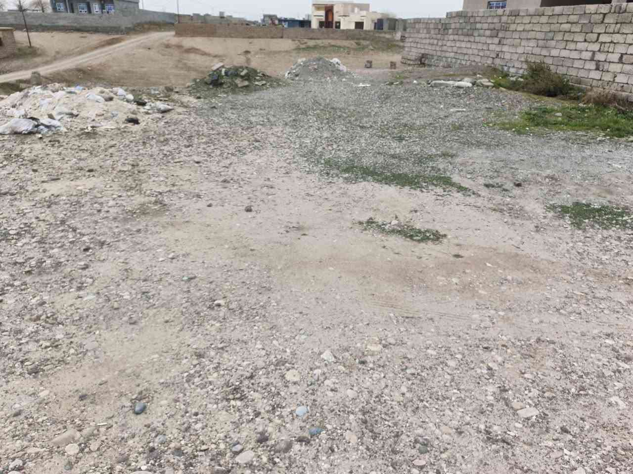 السلام عليكم
ارض تجاري للبيع في قرية شكرا عالشارع العام طول 18 عرض 18 الاتصال على الرقم ‏‪+9647721584721‬‏
