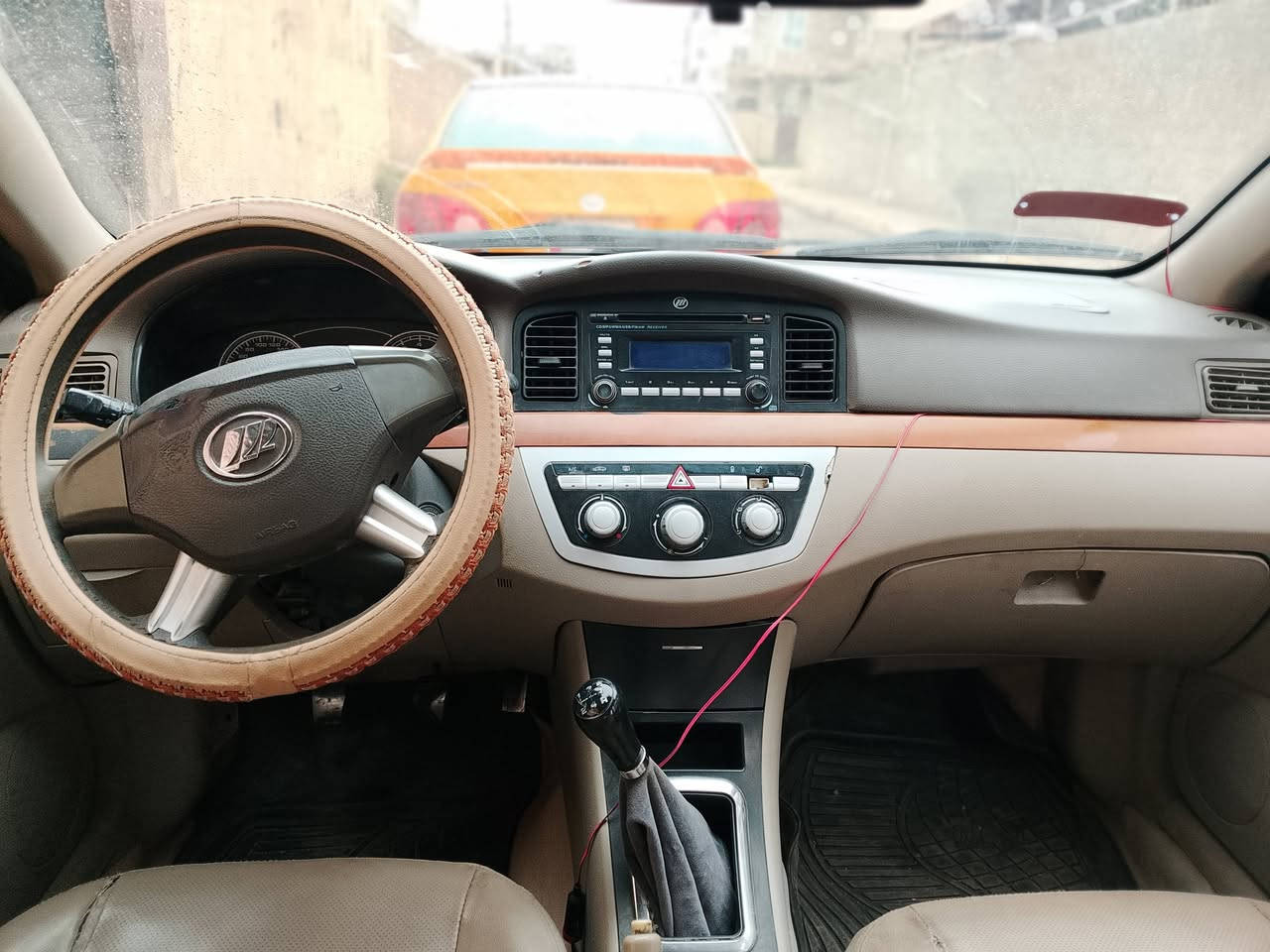 يا الله ليفان 2013مشروع وطني شرط تحويل بطاقة بانزين طخم تاير ويل كروم فتحه سقف كهربائيه كله شغاله صدر جديد مشط سياره بيه تنقيص قليل سعر 38بيه مجال عنوان كركوك ***********
