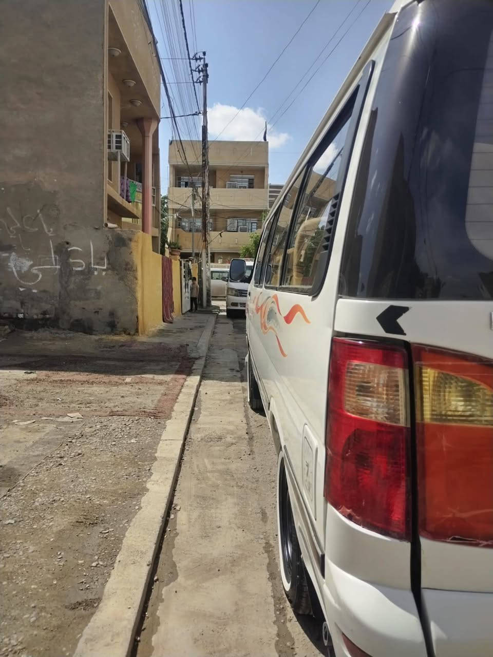 السلام عليكم شباب فوتون 2016  كير مكينه اكسل صدر تخم تاير كله مكفول قطره صبغ مابيها بيها منضومة غاز ⛽️ سنويه ل 2028 تبريد شغال سياره جديده بمعنى الكلمه بسمي سياره برغي ماناقصها ربع ماتذب عليها
تحويل ثاني يوم مكاني بغداد حي التراث قرب تقاطع درويش 
سعرها 97 وبيها مجال حك الجيه
***********
