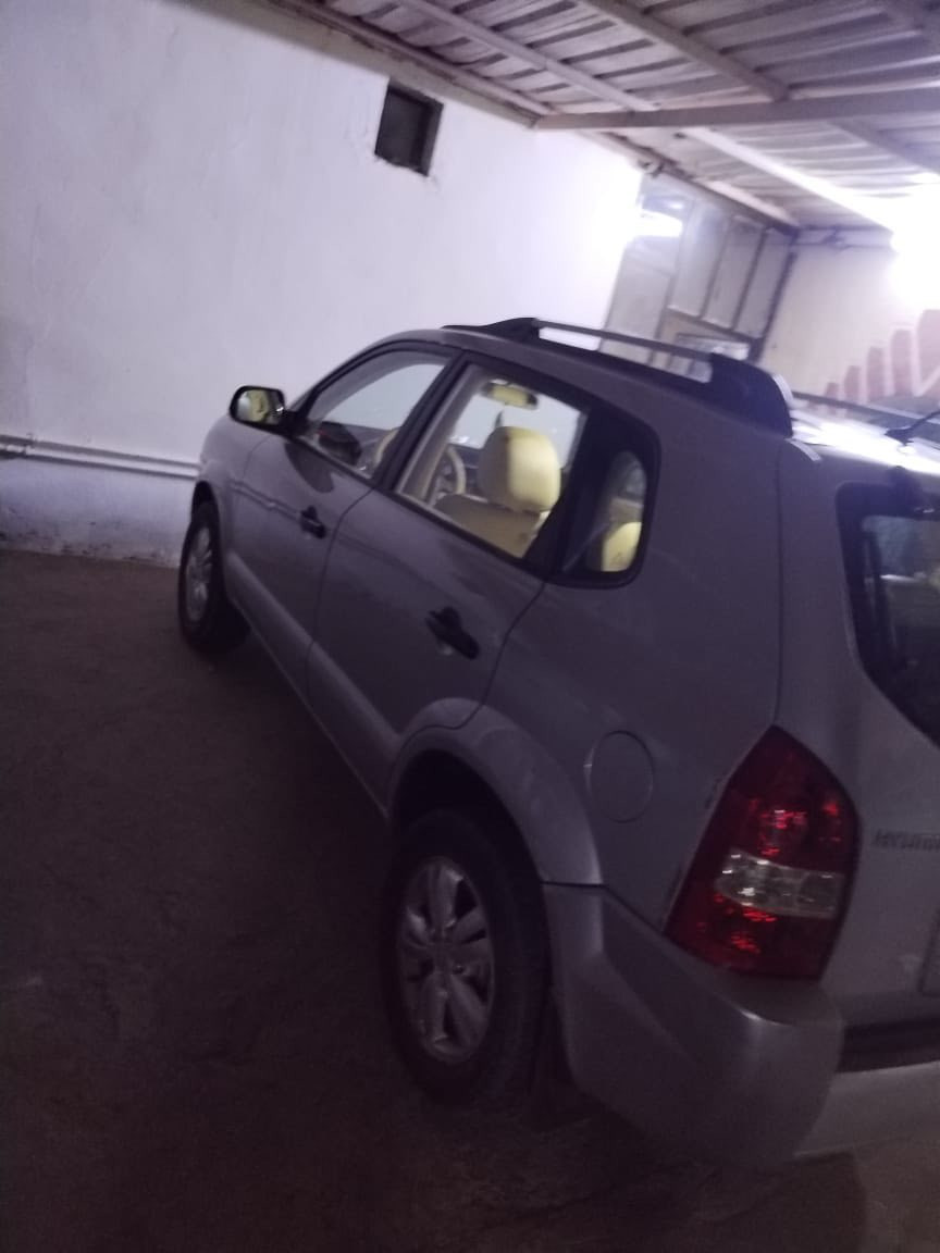 للبيع توسان 2009 رقم أنبار الرقم الجديد تحويل ثاني يوم محرك 2000 سياره نضيفه مكان السيارة الرمادي 
الاتصال ***********
***********
