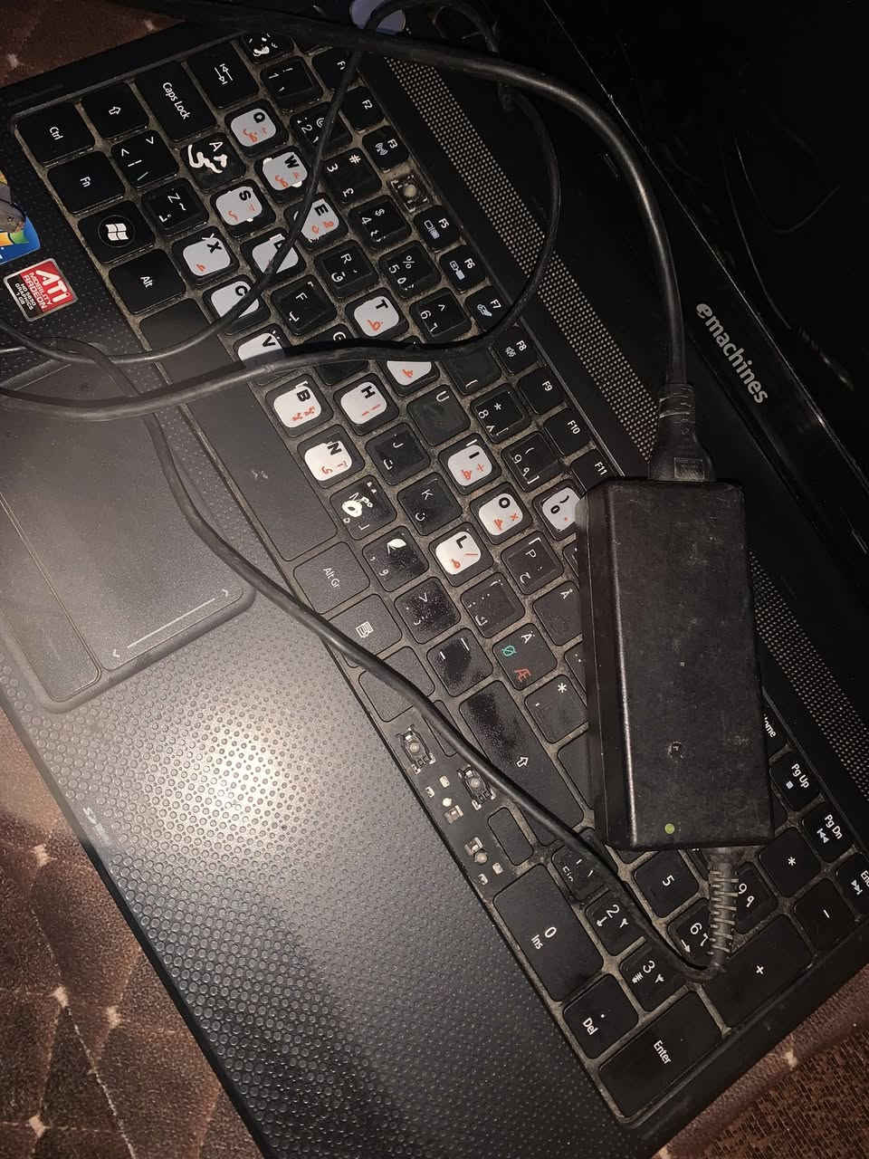 لابتوب للبيع سعر ٣٠ قفل شغال ما بي عيب


**إذا كنت صاحب هذا الإعلان وتريد حذفه لأي سبب، رجاءا أرسل رسالة إلى الدعم الفني**