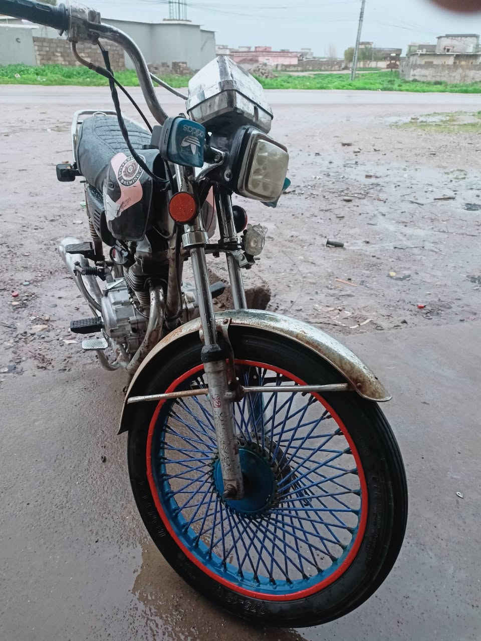 البيع مطور بارت 99999 للبيع كامل كله شغال عمر جديد بستم سعر 200وبي مجال بسيط مكاني ناحيه النمرود قريه  السلاميه *********** 0786853726
