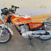 بعد السلام يوجد موطور اربعه كير موديل 2024 نضافه فولل محرك كبس مامفتوح...