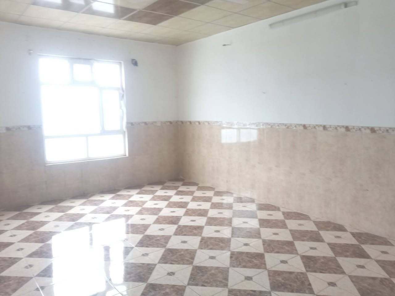 #خانوبۆکرێ120مترە_کاشی_قاتی_سەرەوەخواریدووکان #لەسەردوسایدی_مقارشوعی_نزیک_هەموخزمەتگوزاریەک #هەربۆکرێیەکرێکەیشی_زۆرهەرزانەتنها120هەزار 
***********
***********
