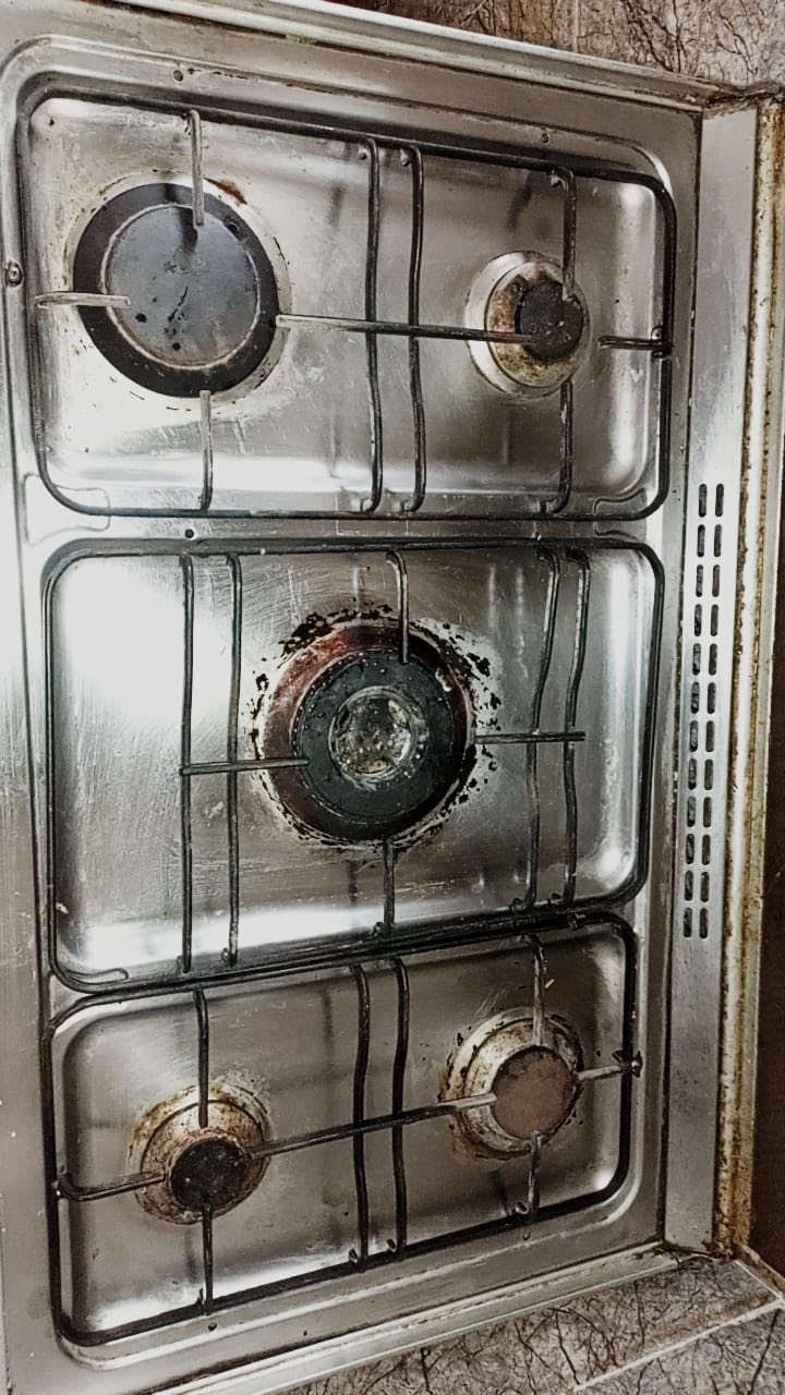 السلام عليكم ورحمة الله طباخ فرن كريازي نوعيه درجه اولى بحالة ممتازة نضافة 90/100للبيع الاتصال على (***********)
