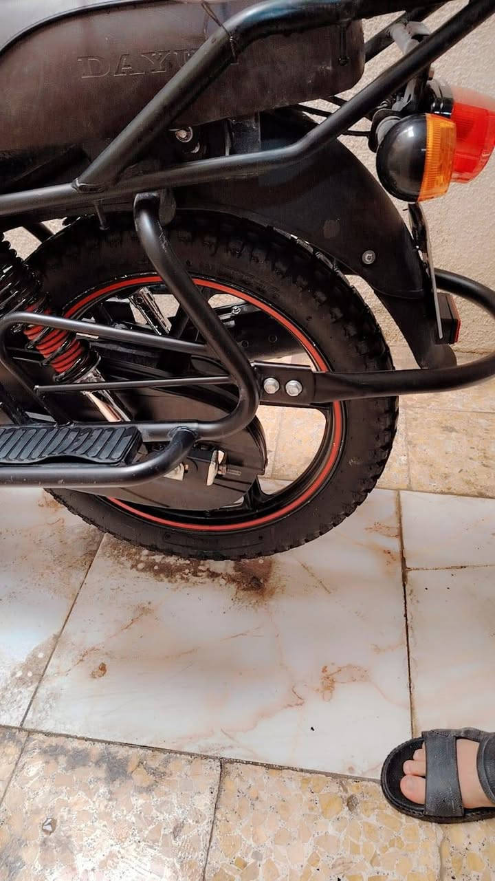 رايدهاا بمليونين و400
الدراجة جديده فول كل نقص 
مابيهاا 
عنواني ناصرية مركز 
وهذا رقمي ***********وبي واتساب ناصرية, ذي قار
