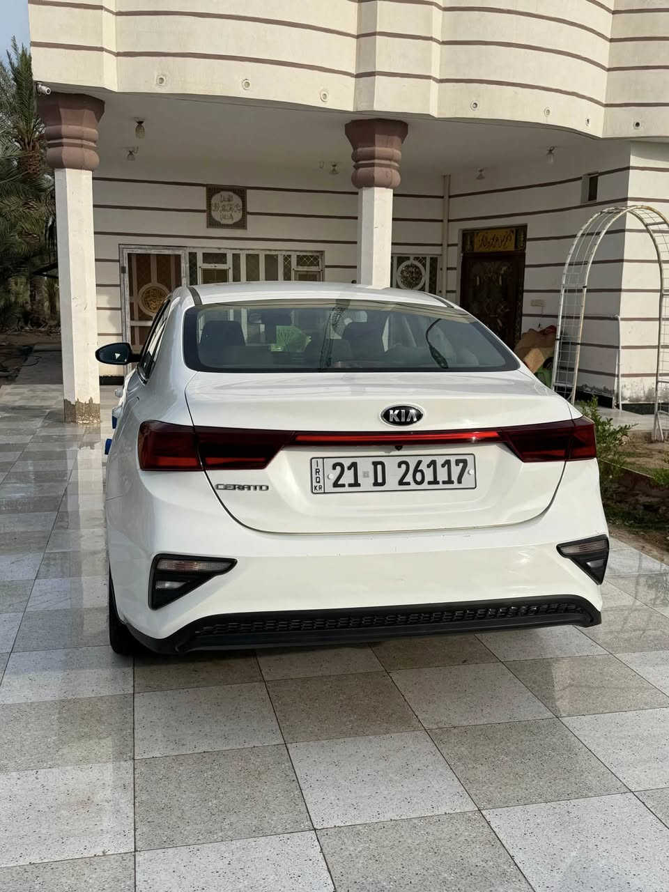 السلام عليكم
سيراتو خليجي
موديل 19 
فول مواصفات 
كير ومحرك كفاله 
بيه شبر  بارد بل هلال  الخلفي الي بجهت الصدر
رقم شمالي جديد 
محرك 1600
واسط قضاء الزبيديه

‭0772 746 0478‬
