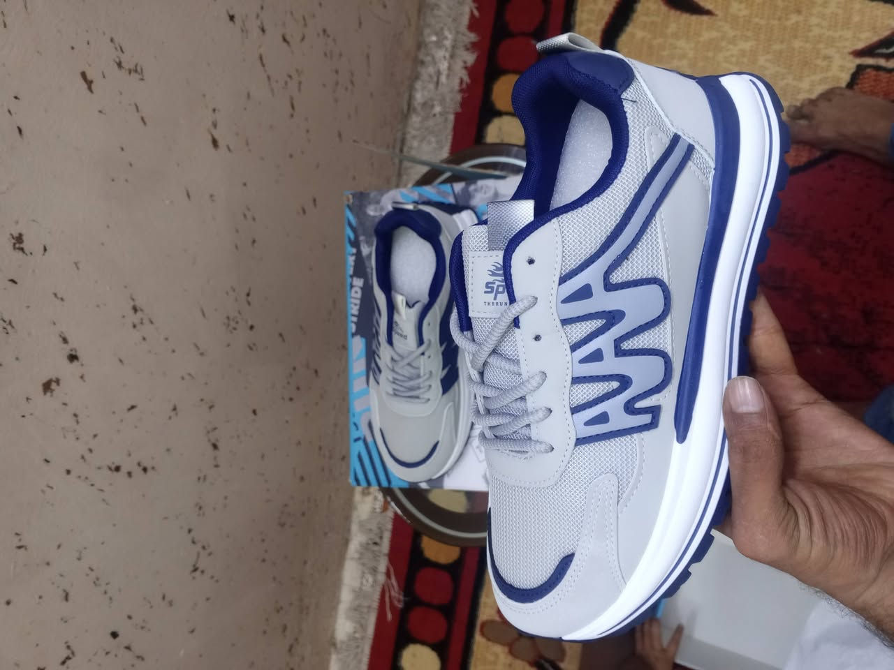 مساء الخير للجميع وصلتنا احذية جديدة ما يهمنا الصعود واسعارنا تنافسية الحذاء ابو ال15يمنة بس ب8وسوينة ال3قطع ب22 القياسات من 40لحد 44


**إذا كنت صاحب هذا الإعلان وتريد حذفه لأي سبب، رجاءا أرسل رسالة إلى الدعم الفني**