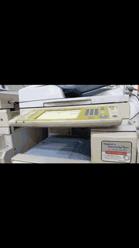 السلام عليكم //طابعة ريكو ملونة+طابعة ريكو اسود وابيض للبيع
الحجم 4 آلاف ،صورتها حلوة والوان واضحة 
السرعة 50 نسخة بالدقيقة 
السعر للجهاز الواحد: 200 الف وبيها مجال
العنوان: بغداد ـ الحسينية 
للاستفسار:واتساب /رصيد ***********
