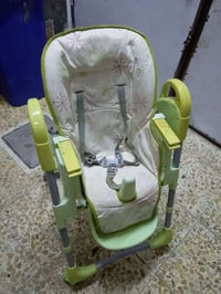 مقاعد مال اطفال ويطبكين  مال باله للبيع في منطقه الحريه 07730884993