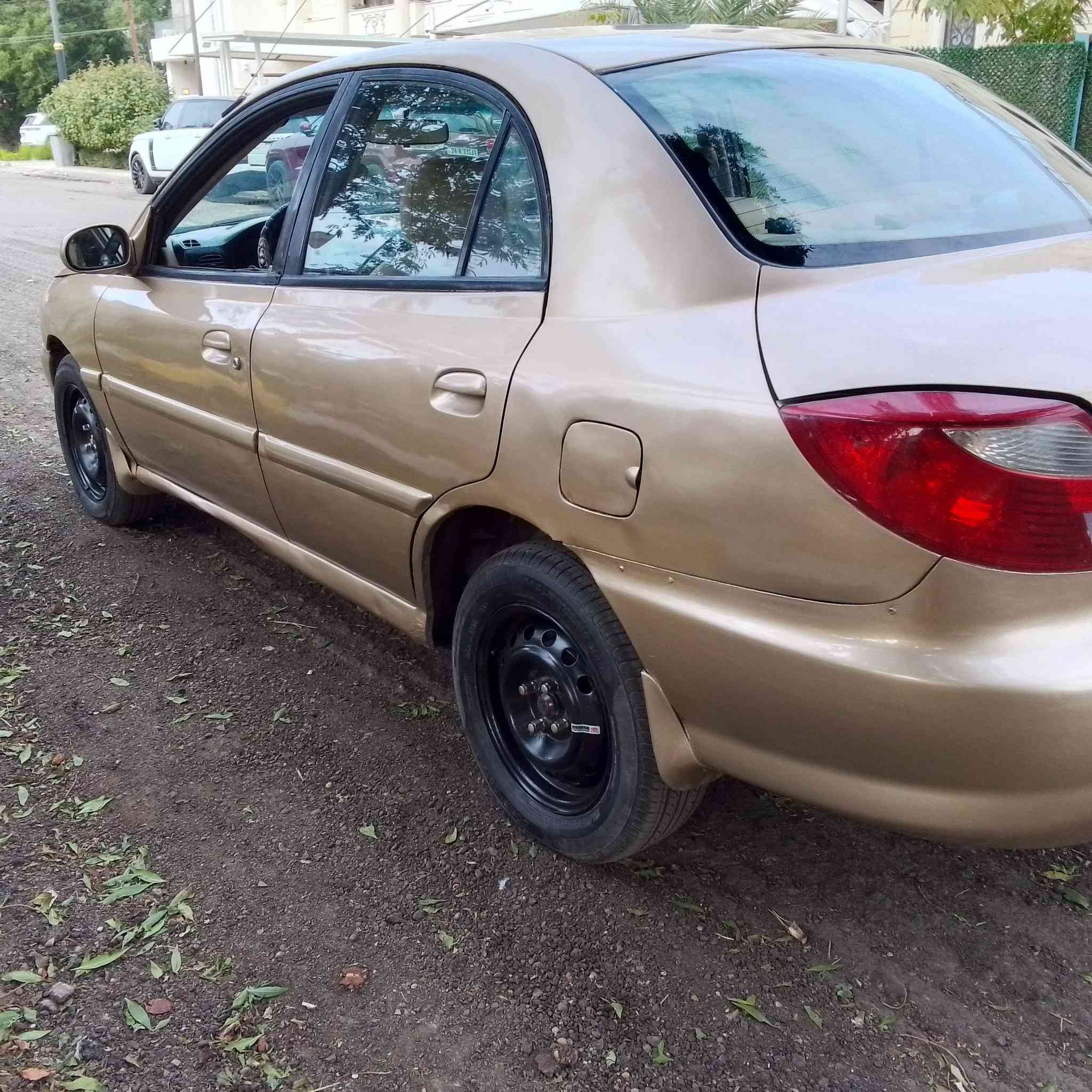 كيا ريو كير عادي 2001 دواخل بلادية بدون ضربة صبغ عام محرك ممتاز 1600 المرغوب داخل  بلادي سيارة جاهزة صدر ممتاز تايرات باتري جدد السعر 42 ورقة رقم ديالى سنوية باسمي لغاية 2031 هزة جديدة بغداد العطيفية للاتصال ***********
