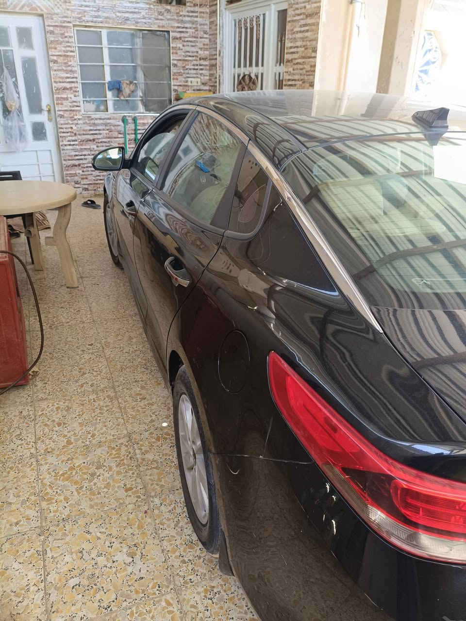 سيارة اوبتما موديل 16 باسمي للبيع وارد امريكي محرك 2400 جي دي لون اسود عرضها 90ورقه  وبيه مجال للشراي مكانها في الفلوجه وهاي صورها والفحص مالها الاتصال على الرقم ***********  
***********
