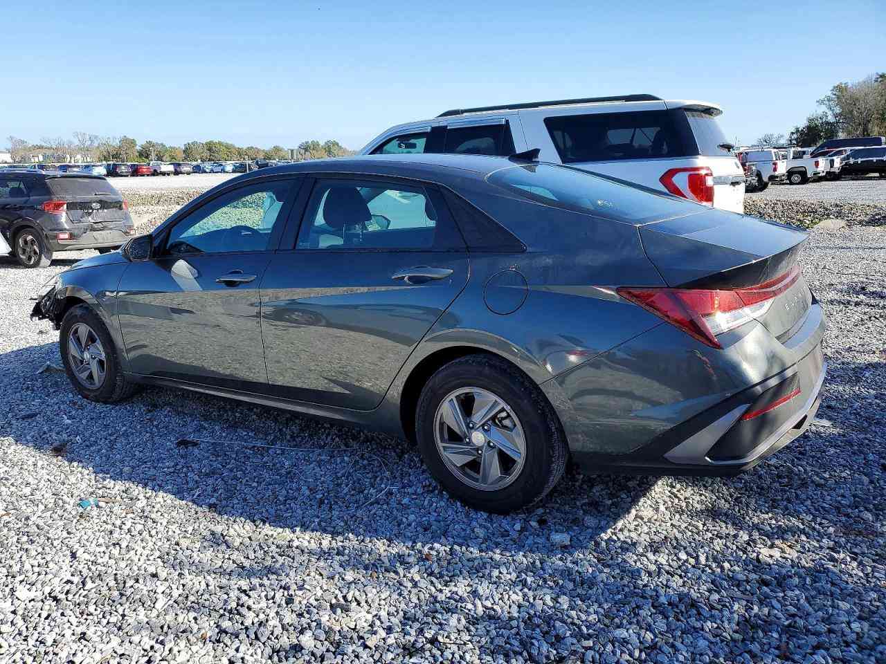 السلام عليكم
نوع السياره: 2025 HYUNDAI ELANTRA SE

تاريخ المزاد:20/2/2026 
مده الوصول:من 70 يوم الى 90 يوم
السعر:حسب تاريخ المزايده
الضرر و المواصفات:حسب الصور المرفقه
حجم المحرك: 4 سلندر
نقل المتوفر : الأردن - جبل علي - مرسين 
للمزيد من المعلومات الحضور الساعه الرابعه مساء الى مقر الشركه الكائن في بغداد اليرموك مجاور محطه وقود اليرموك
او الاتصال على الرقم التالي
009647817770664
00962799619838
Falah Auto for American and Canadian Auctions


**إذا كنت صاحب هذا الإعلان وتريد حذفه لأي سبب، رجاءا أرسل رسالة إلى الدعم الفني**