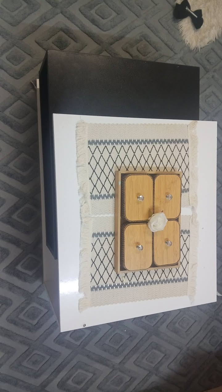 غراض للبيع مستعجله عليهم
طبله وسطيه 40
جربايه اطفال 25وياها دوشك 
ميز طعام بدون كراسي 15مابي اي ضرر


**إذا كنت صاحب هذا الإعلان وتريد حذفه لأي سبب، رجاءا أرسل رسالة إلى الدعم الفني**