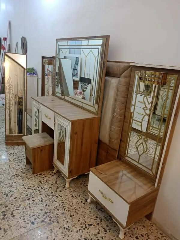 غرفة تركي 🇹🇷 مستخدام 
8 قطع  ✨✨
نضافه 90 💯
نضام ابواب 💖
السعر750   🔐 💖💸
مع شد🪛 ونقل 🚚  مجاني  داخل بغداد  محافظات بكروه


**إذا كنت صاحب هذا الإعلان وتريد حذفه لأي سبب، رجاءا أرسل رسالة إلى الدعم الفني**