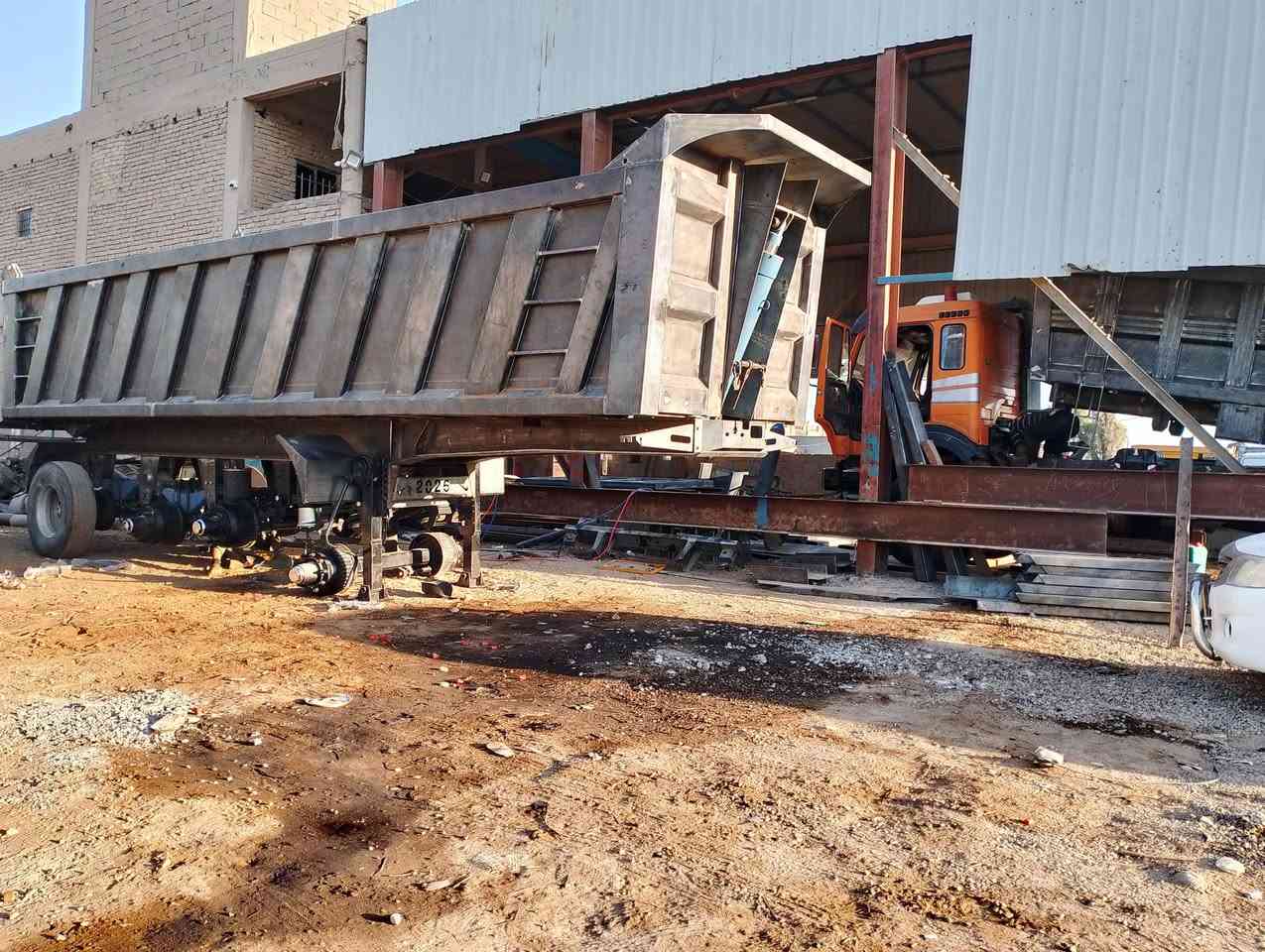 عربانه ماموت البيع جديدة زيرو كاعيه 8ملم صفاح 6ملم شاصي 16دناكير شغل كله بلازمه فول الاستفسار *********** حيدر الباوي ***********حسن الباوي
