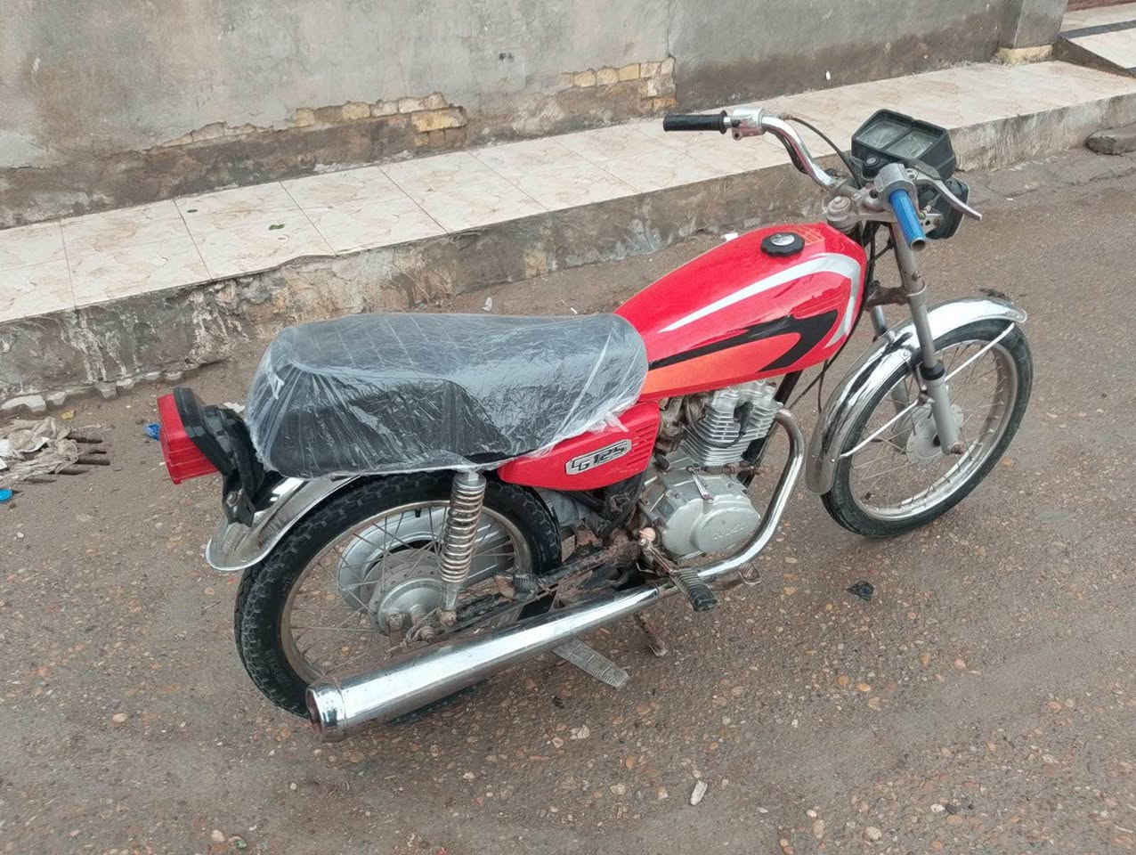 مرحبا شباب                                     دراجه نامه ايراني الاصلي اوراق كامله  موديل 14 السعر 850.                          الهاتف *********** عمارة, ميسان
