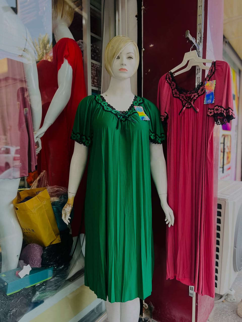 دشداشة زبده 
ماركت ملكه 😘
قياس  واحد ليكرا فول 🌹
من وزن 80الى 110
السعر ب 10الف 
عنوان تكريت صلاح الدين 
شارع الاطباء الثانى 
من محل شاكر شاكر الألبسة القطنية 
يوجد خدمة توصيل 🚚 
#تكريت #شاكر شاكر الألبسة القطنية


**إذا كنت صاحب هذا الإعلان وتريد حذفه لأي سبب، رجاءا أرسل رسالة إلى الدعم الفني**