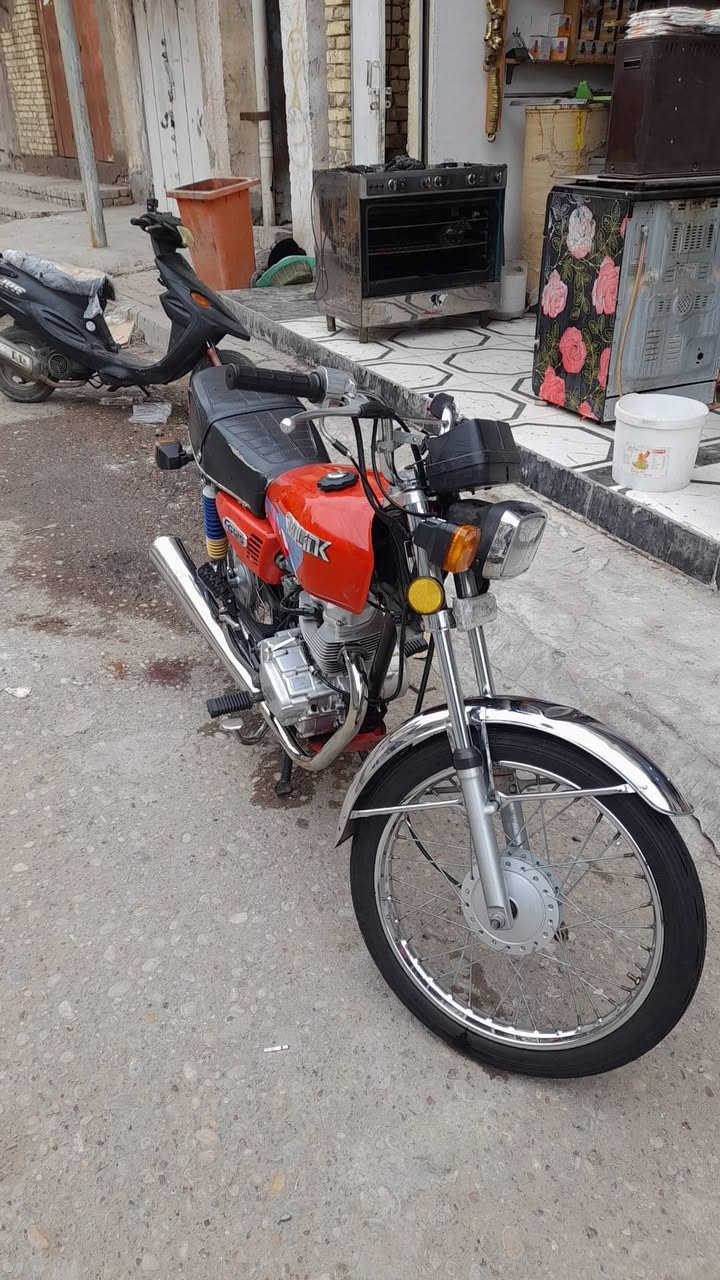 سلام عليكم دراجه ايراني سونك 22دراجه أصولي أوراق كامله دراجه مفتوحه مبدل كله أغراض وكيل للاستفسار ***********
