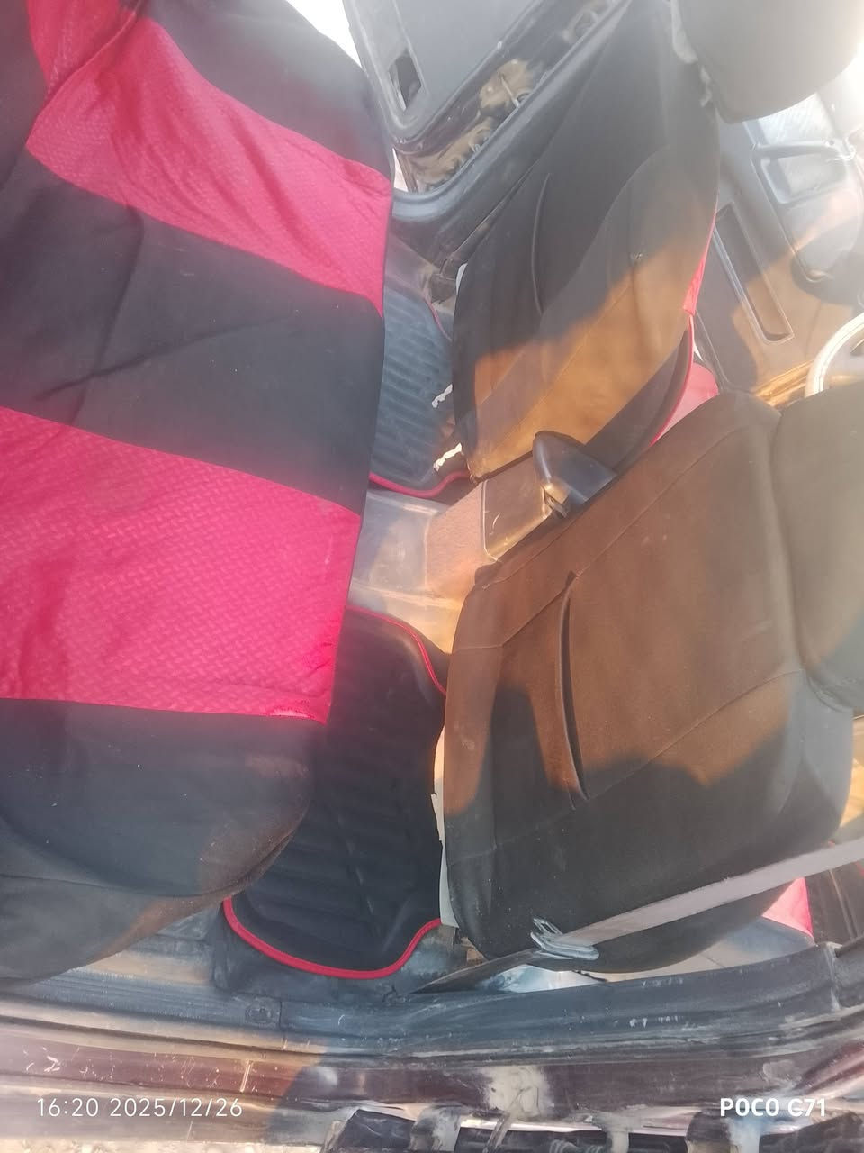 السلام عليكم .سياره النترا موديل ٩٣ كير اوتو تبريد شغال ويرادلها شويه تعديلات  رقم بغداد انكليزي .. سنويه ٢٧ السياره بسمي سعر ٢٨  بيها مجال مكاني بغداد ***********
