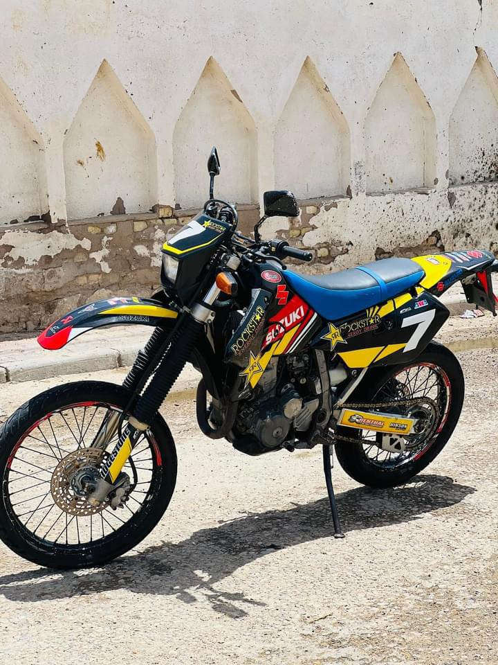 قفاز drz400 للبيع ميسان قضاء كميت 
***********
