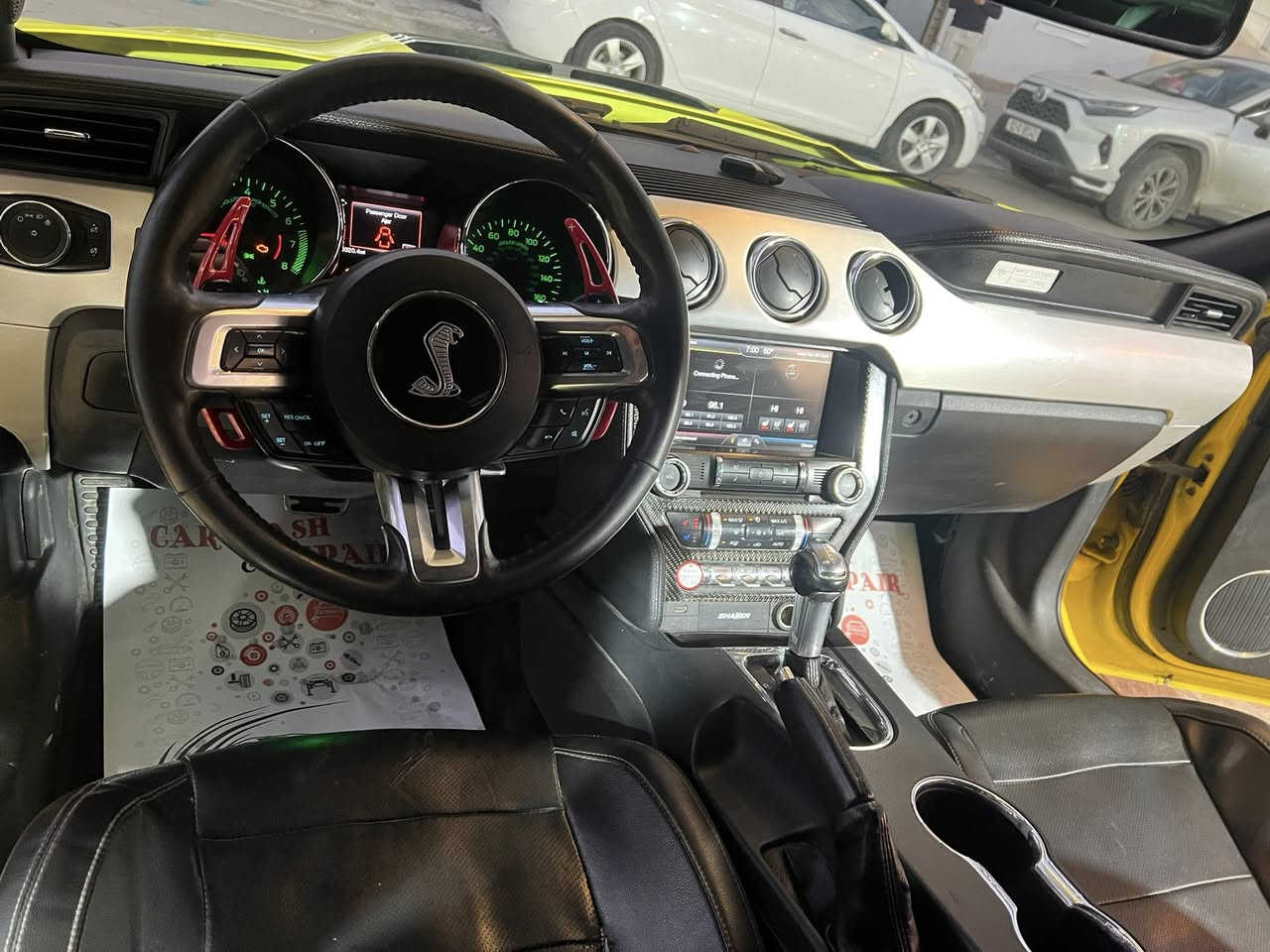 سلام عليكم اقره تفاصيله كامله
   (ملاحضه شرطاذامو لاعابه واحلى من الصور تاخذها بلاش )
 رقم انكليزي بغداد بسمي 

هزه سنويه ورقام جديد قبل شهر تحولت السيارة 

وبجم محدث 21 شيلبي 

ماشيه 70 الف

فجوج بريمبو الفج الجبير

شاشه جبيره وكامره

كشنات جلد وكهرباء وتدفئه وتبريد

دشبول 7 الوان

لايت زنون 

اكس بايب وكزوز كورسا صوته حلو

عليه برمجه وطلقات رعب 

السيارة كلش قوية 
مكينه مفتوحة بس شرط ترايها ساحة ودوسات 

كير ومكينه وصدر وتبريد مكفولات

صور الحادث بالمنشور السيارة 

مصبوغه عام صابغيها ليموني يخبل بيها نصبة بعد احلى من الصور 

 السعر 145 

***********

بيع او مراوس

مكان السيارة بغداد اليرموك
