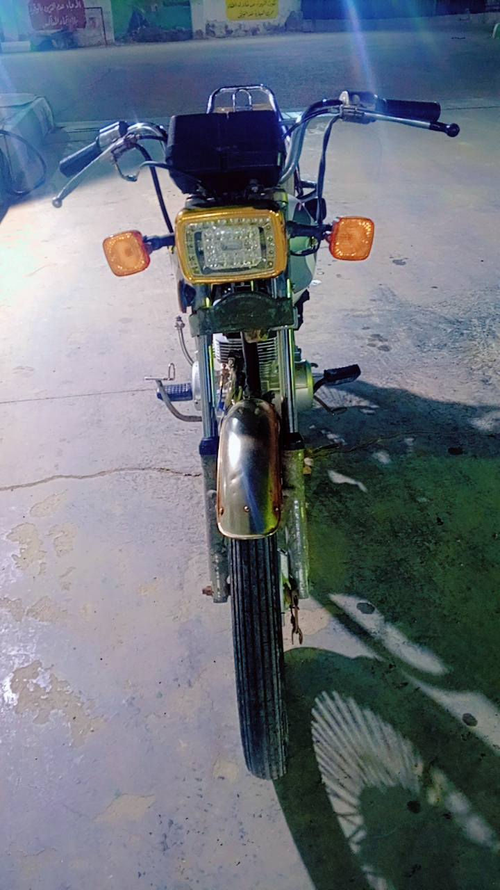 سلام عليكم شباب دراجه للبيع نوع تايكر موديل 19اوراق اصوليه كامله جاهزه كهرباء وكلشي مال جناي محرك هندر ونص مكفول تاخذها ربع ما ذب عليها السعر 350 وبيها مجال 
***********
