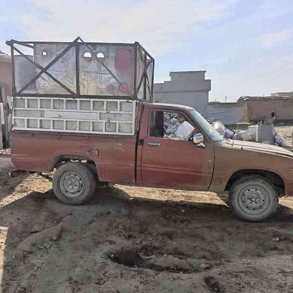 السلام عليكم
بيكم تيوتا موديل 82 للبيع
كير محرك اكسن شرط 
صدر معمر جديد باتري جديد 
تواير نص عمر 
للاستفسار اكثر اتصل على الرقم ***********
