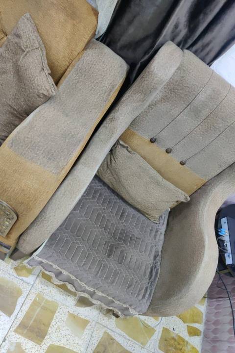 قنفات مثل ماموضح بالصور نظيفات للبيع السعر
300وبيها مجال حك الجيه
