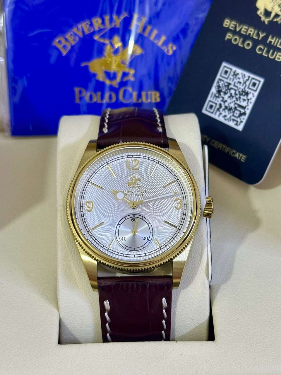 ﷽

السلام عليكم 

ساعة BEVERLY HALE POLO CLUB
من وكالة بـولـو 

نظافة جديدة جدآ 💯💯
جديدة شمع غير مستخدمة بستيكرات الشركة 

ساعة كلش مرتبة وراقية 

قطر الساعة  40 

سعر  خاص وبخدمتكم 

اي استفسار التواصل خاص

يوجد توصيل لكافه محافظات العراق بغداد, العراق


**إذا كنت صاحب هذا الإعلان وتريد حذفه لأي سبب، رجاءا أرسل رسالة إلى الدعم الفني**
