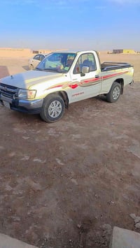 هايلوكس • ٢٠٠٣ • رقم صلاح الدين