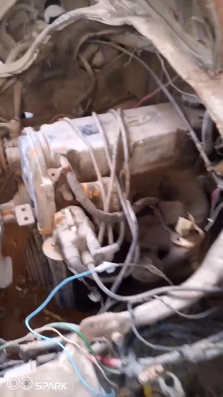 هونداي باص تفصيخ ١١ راكب محرك بنزين بدون بخار بدون دخان  كير نضيف شخال كردن اكلج اكسن ورك جام بيبان امامي بيبان امامي  رقم تليفون ***********
