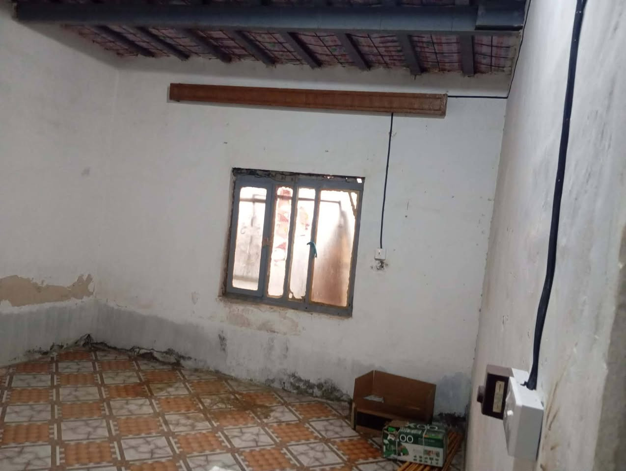 بيت للبيع في حي جوادين شارع النفط يم شارع ال بدير بالنص زراعي مساحه ٢٥٥ سعره ١٤ مليون وبي مجال للشراي


**إذا كنت صاحب هذا الإعلان وتريد حذفه لأي سبب، رجاءا أرسل رسالة إلى الدعم الفني**