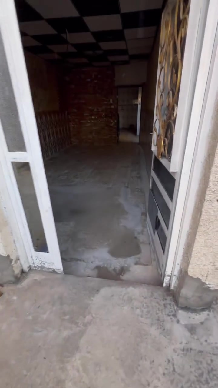 يوجد بيت بلتراث للإيجار مساحته 100 ثلاث غرف نوم وصاله ومطبخ وخدمات ايجاره 450 للاستفسار/ ***********
