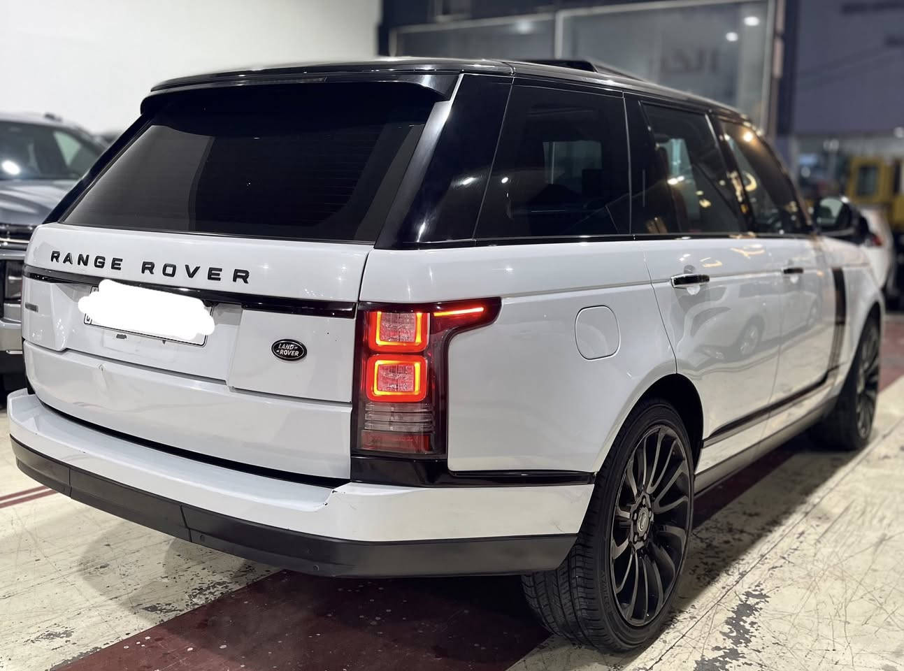 بيع او و مراوس 

رانج روفر فوك اوتوبيغرافي خليجية وكالة سردار

موديل 2016

جديدة لوك عليها إدامة شاملة

داخل احمر 

كشنات مساج 

جكات و دوسات كهرباء

بانورما قمارة سودة

ثلاث شاشات  وكشنات خلفية مساج

العنوان / بغداد معارض النهضة 

الهاتف / ***********
